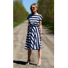 LUCY - Midi Ausgestelltes Kleid gestrickt - weiße und marineblaue Streifen