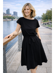 LUCY - Midi Ausgestelltes Kleid gestrickt