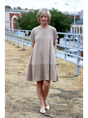 SMILE - trapezoidal dress with short sleeves - mocha polka dots